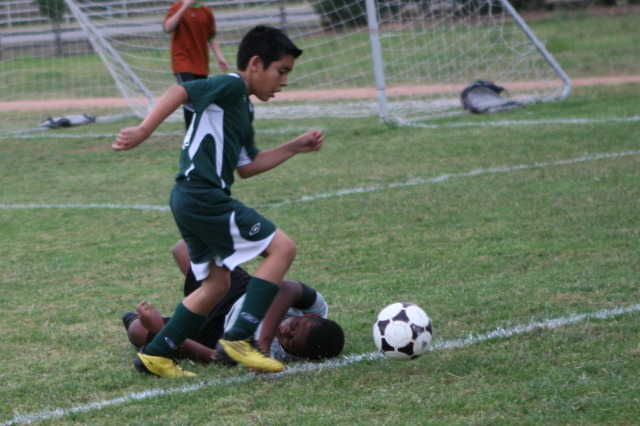 2011/04(April)/soccer/640x480_2011-04-30-Soccer Tournament-104.JPG